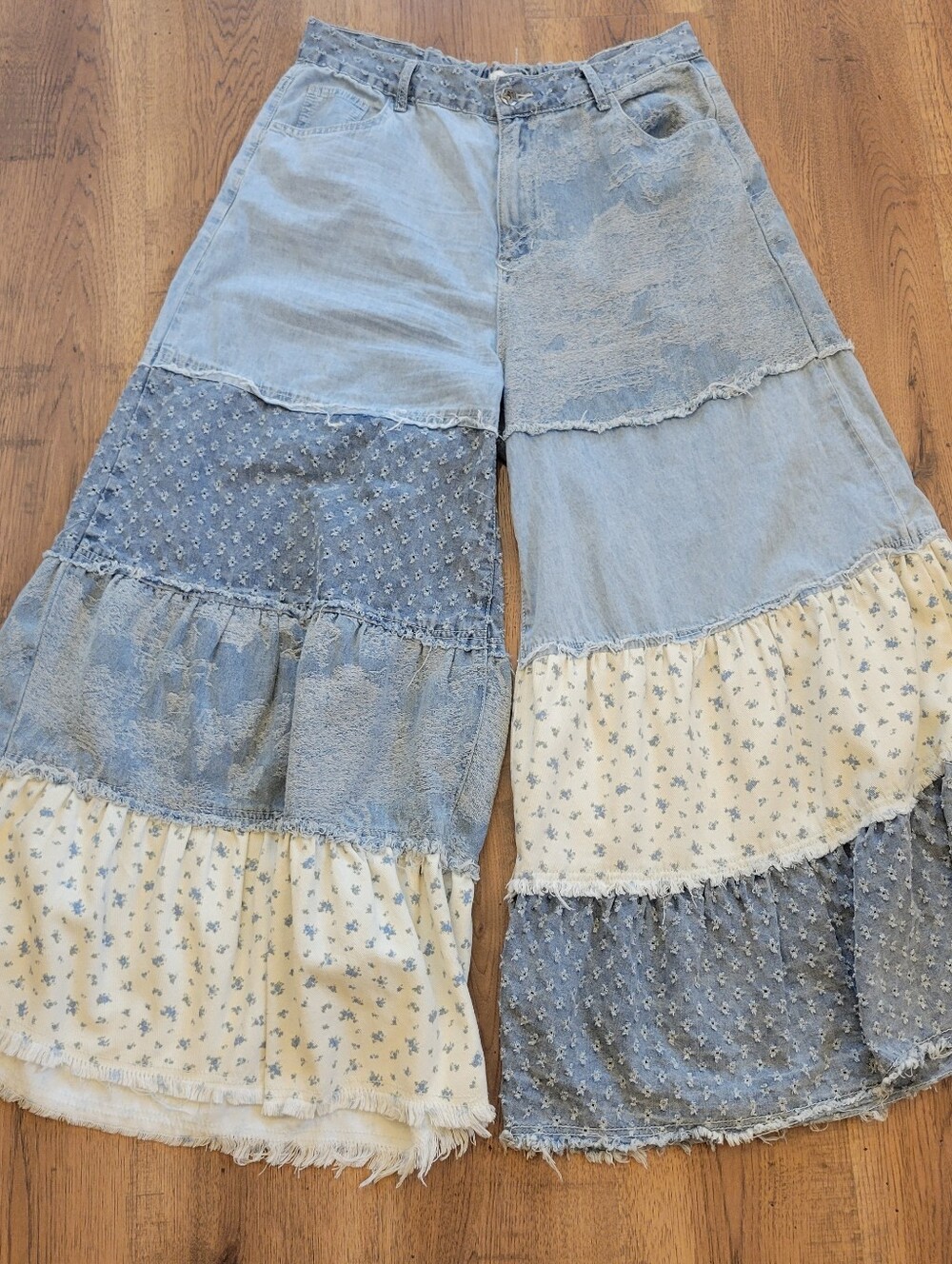 Boho Patchwork Wide-Leg Jeans in Light Blue - Picture 3 of 5